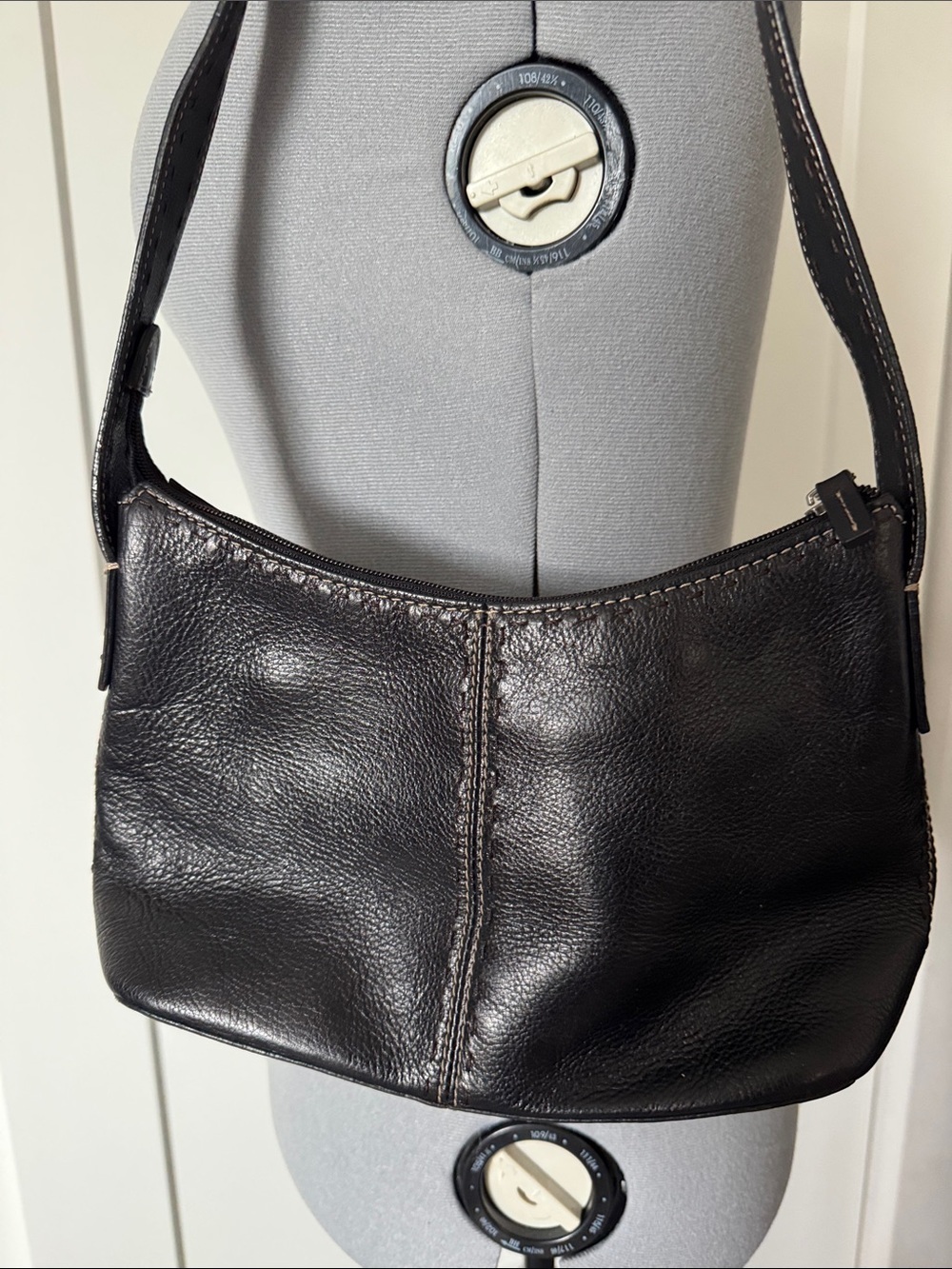 Fossil Pebbled Leather Shoulder Bag in Chocolate Brown - Picture 2 of 9